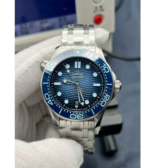 Seamaster Diver 300M VSF 1:1 Best Edition Summer Blue Dial on SS Bracelet SA8800 Super Clone V4