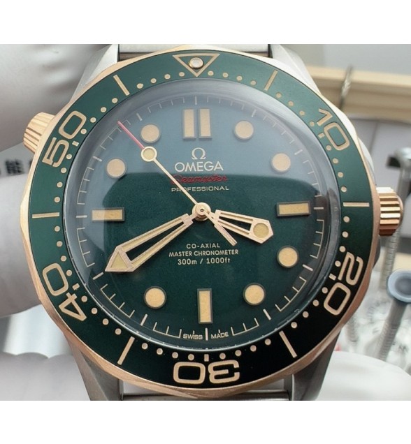 Seamaster 300M Diver Titanium/Bronze VSF 1:1 Best Edition Green Dial on Titanium Mesh Bracelet A8806