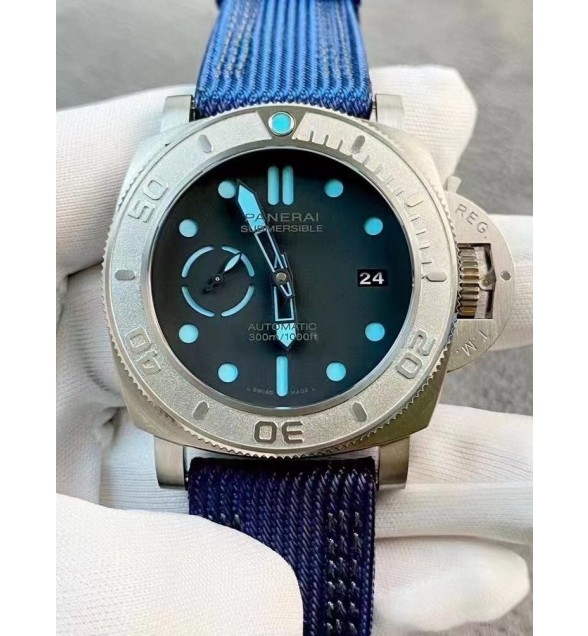 PAM985 Mike Horn Submersible VSF 1:1 Best Edition Black Dial on Blue Nylon Strap P.9010 Clone