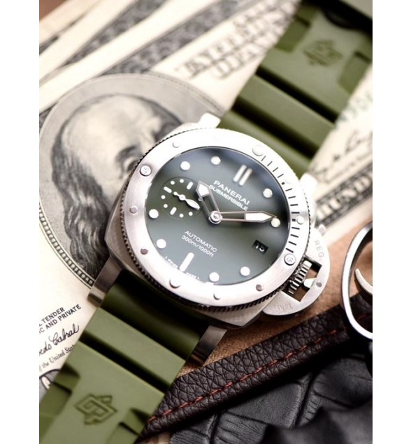 PAM1055 Luminor Submersible 42mm Verde Militare VSF 1:1 Best Edition on Green Rubber Strap P.900 Clone