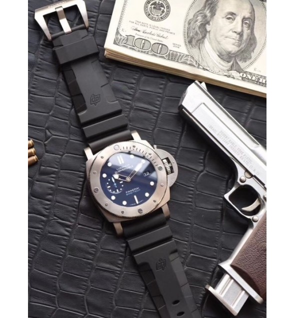 PAM692 T Titanium VSF 1:1 Best Edition on Black Rubber Strap P.9010 Super Clone (Free Nylon Strap)